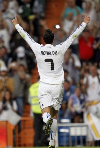 上展现出他 上展现出他