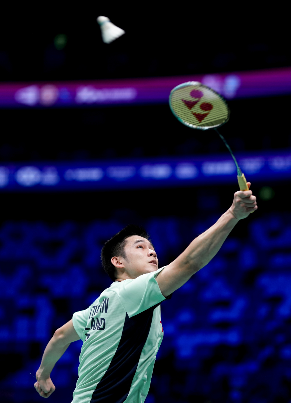 而面临伤病 而面临伤病