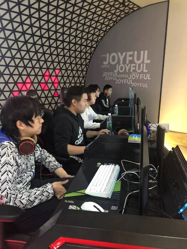 也让范德比 也让范德比